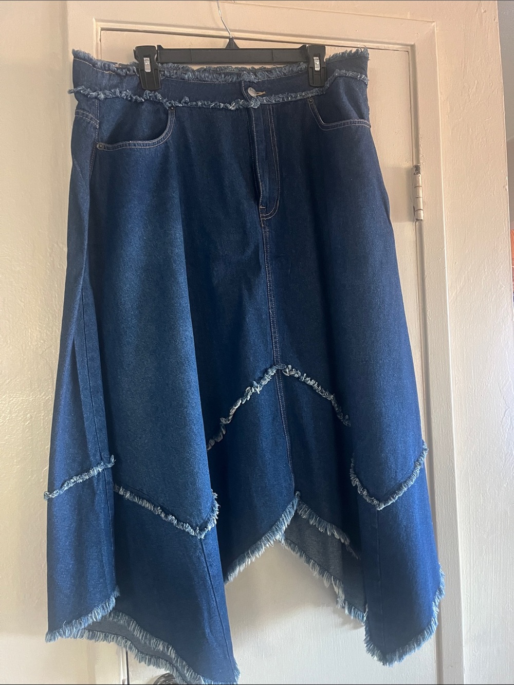 FRYE AND CO. Dark Blue Asymmetrical Frayed Denim Skirt